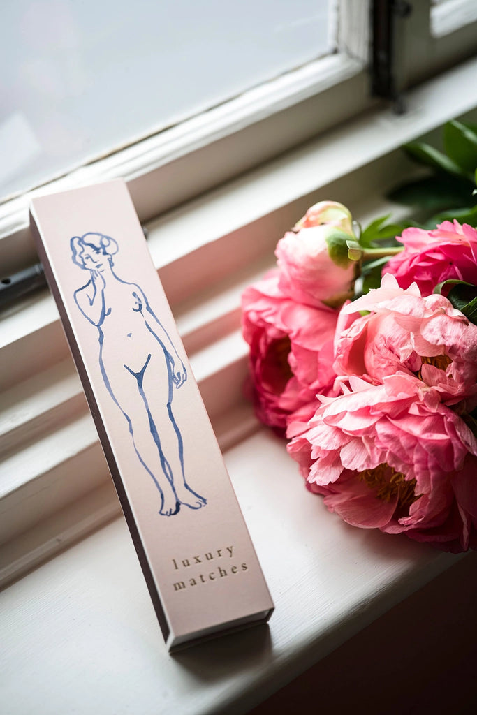 Nude Matches - isobel & cleo